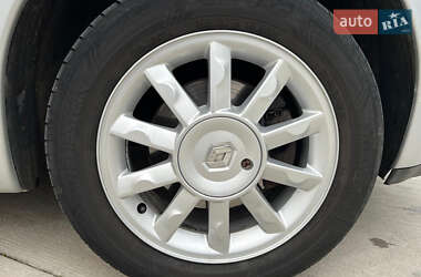Хэтчбек Renault Modus 2007 в 