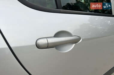 Хэтчбек Renault Modus 2007 в 
