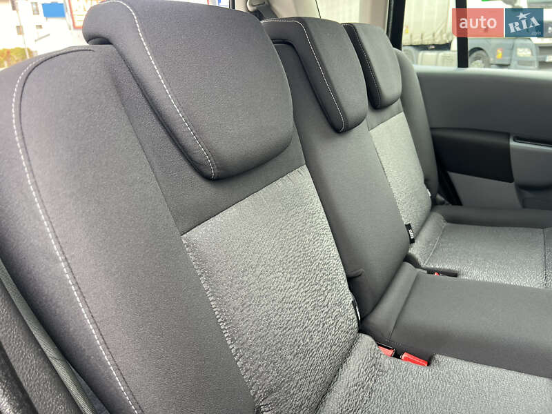 Хэтчбек Renault Modus 2010 в Житомире