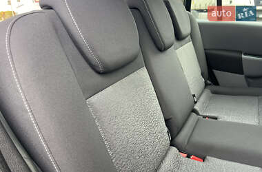Хэтчбек Renault Modus 2010 в 
