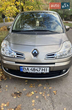 Хэтчбек Renault Modus 2010 в Кропивницком