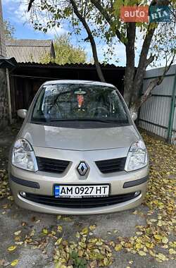 Хетчбек Renault Modus 2006 в  фото 4 Хетчбек Renault Modus 2006 в