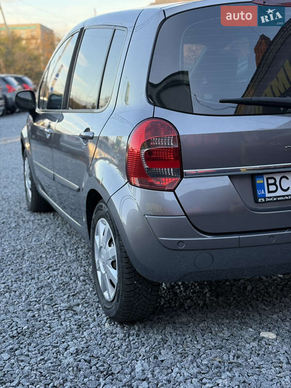 Хэтчбек Renault Modus 2010 в Стрые