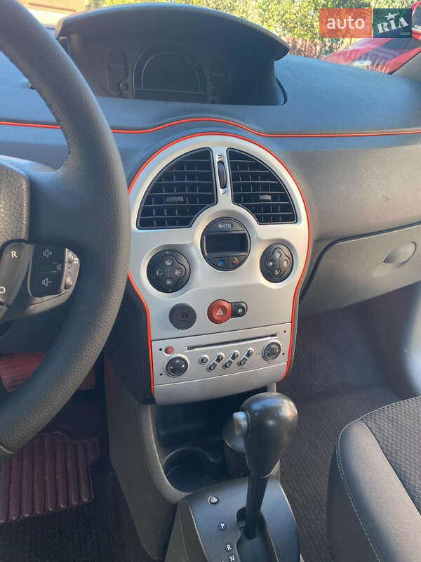 Хэтчбек Renault Modus 2011 в Виннице