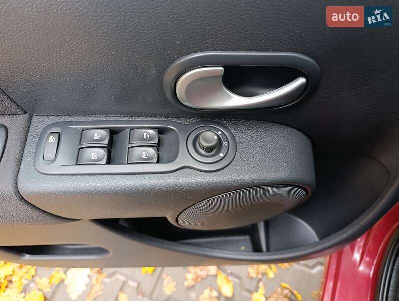 Хэтчбек Renault Modus 2009 в Полтаве фото 28 Хэтчбек Renault Modus 2009 в Полтаве