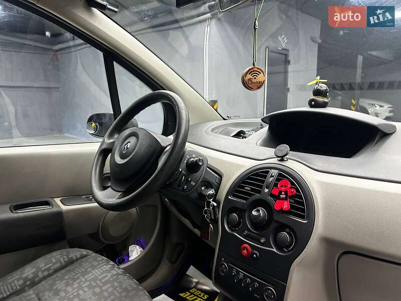 Хетчбек Renault Modus 2005 в Чернівцях фото 15 Хетчбек Renault Modus 2005 в Чернівцях