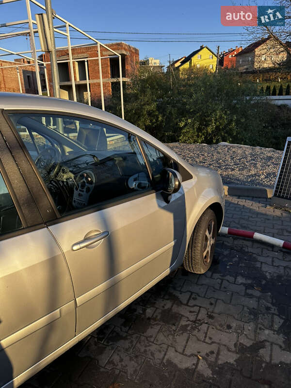 Хэтчбек Renault Modus 2009 в Львове