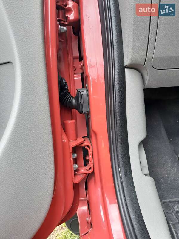 Хетчбек Renault Modus 2006 в Житомирі фото 16 Хетчбек Renault Modus 2006 в Житомирі