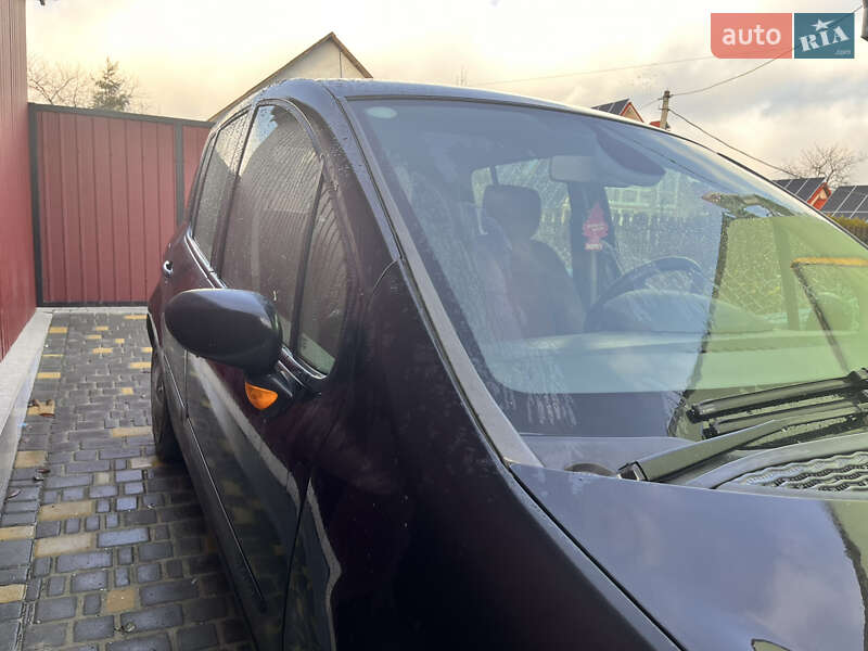 Хэтчбек Renault Modus 2005 в Киверцах