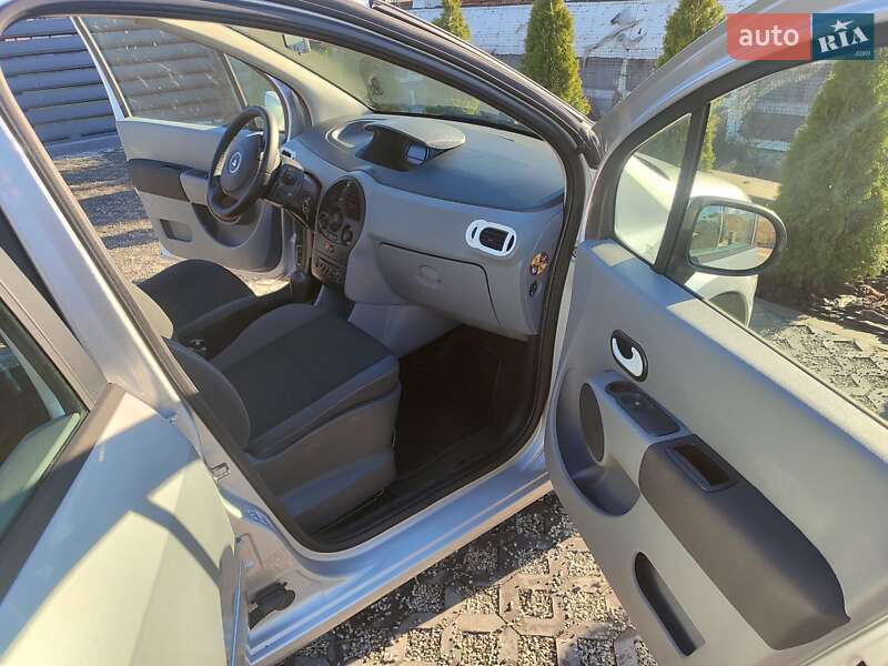 Хетчбек Renault Modus 2012 в Чернівцях фото 14 Хетчбек Renault Modus 2012 в Чернівцях