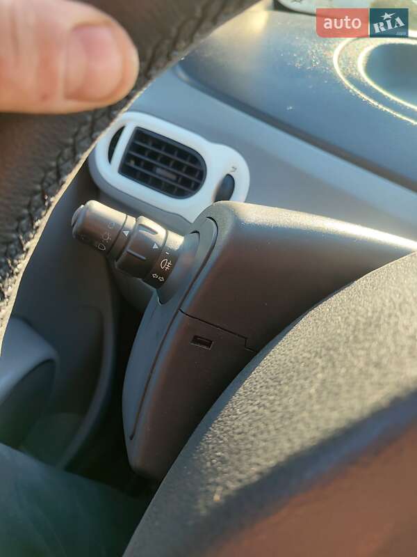 Хетчбек Renault Modus 2012 в Чернівцях фото 24 Хетчбек Renault Modus 2012 в Чернівцях