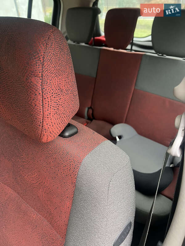 Хетчбек Renault Modus 2005 в Коломиї фото 4 Хетчбек Renault Modus 2005 в Коломиї