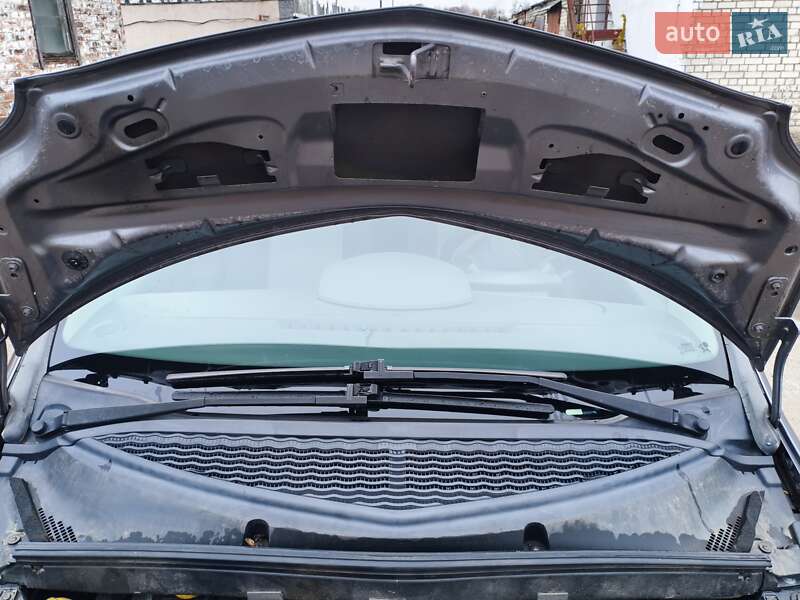 Хэтчбек Renault Modus 2007 в Чернигове