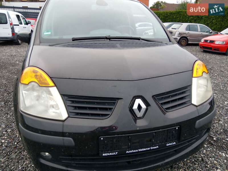 Хэтчбек Renault Modus 2006 в Лубнах