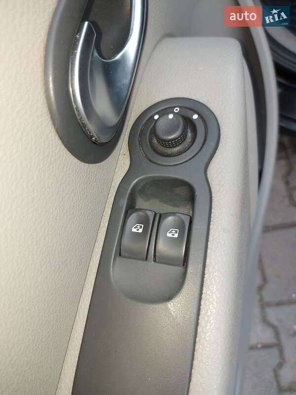 Хетчбек Renault Modus 2004 в Львові