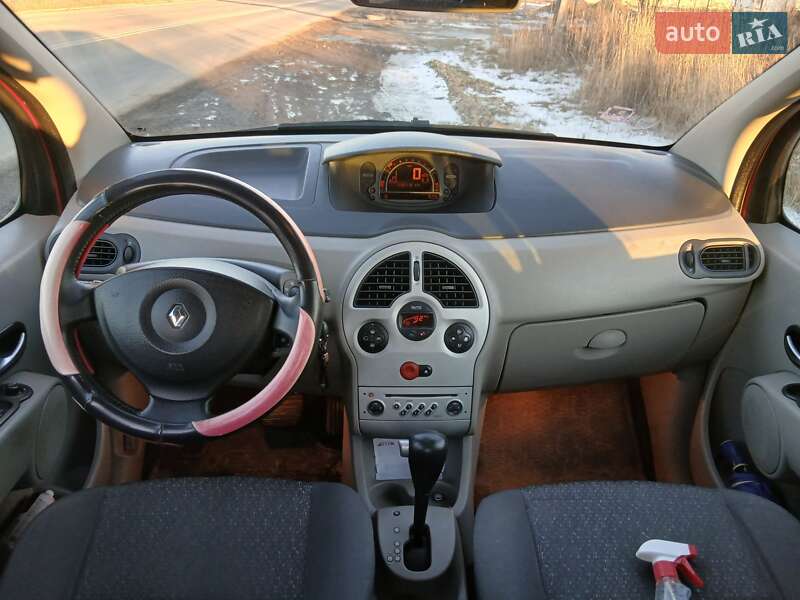 Хэтчбек Renault Modus 2006 в Калуше