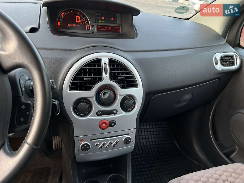 Хэтчбек Renault Modus 2008 в Ровно фото 9 Хэтчбек Renault Modus 2008 в Ровно