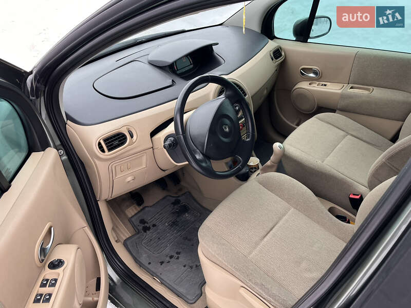 Хэтчбек Renault Modus 2005 в Любомле