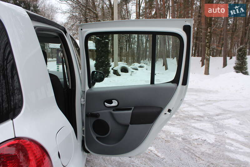 Хетчбек Renault Modus 2012 в Трускавці фото 80 Хетчбек Renault Modus 2012 в Трускавці