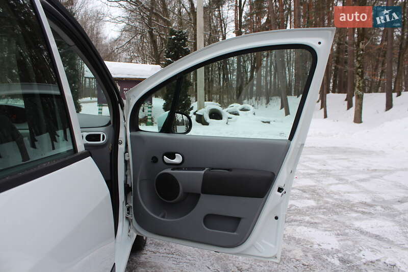 Хетчбек Renault Modus 2012 в Трускавці фото 87 Хетчбек Renault Modus 2012 в Трускавці