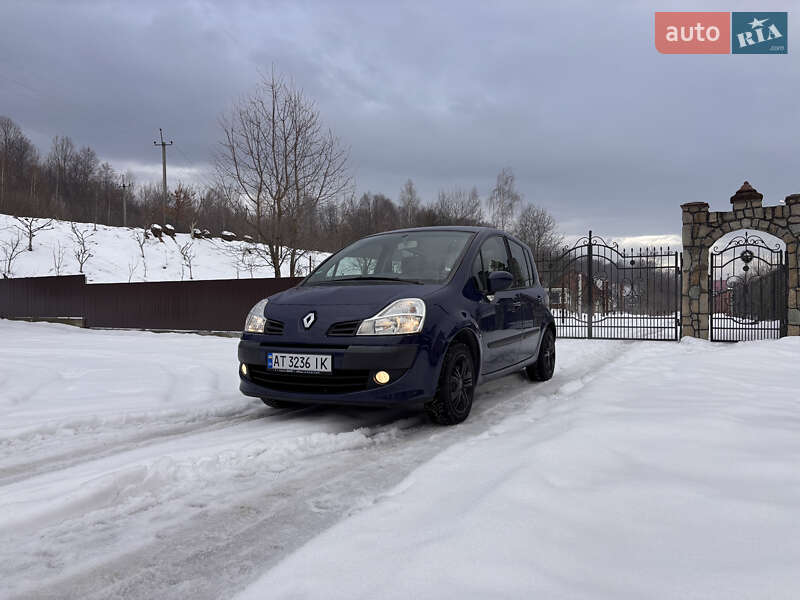 Хэтчбек Renault Modus 2009 в Надворной