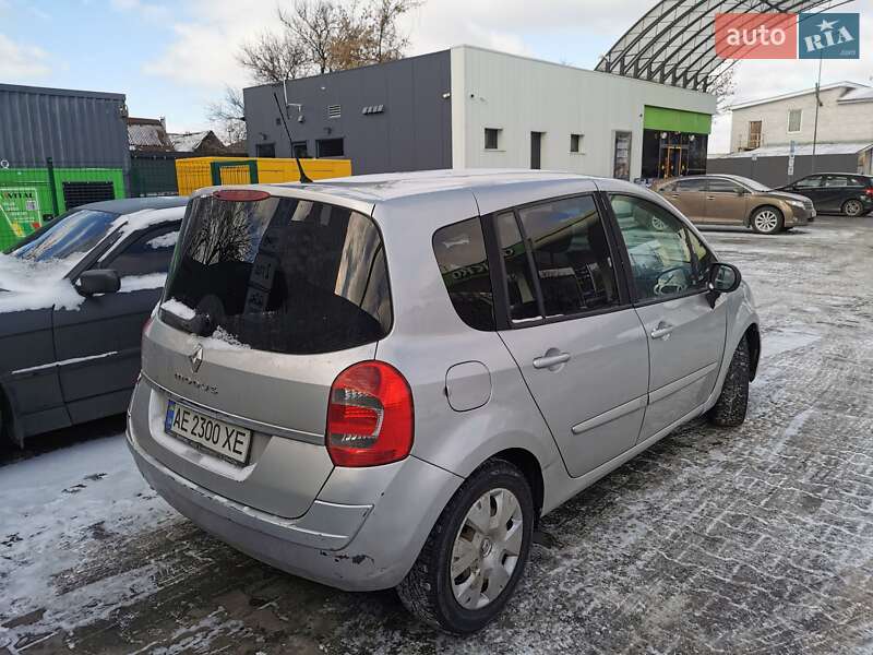 Хетчбек Renault Modus 2008 в Дніпрі фото 4 Хетчбек Renault Modus 2008 в Дніпрі