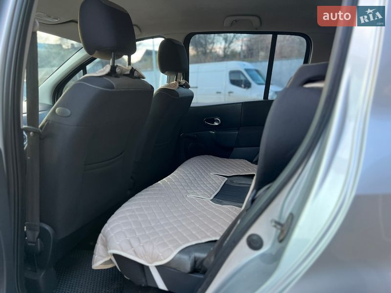 Хэтчбек Renault Modus 2006 в Малине