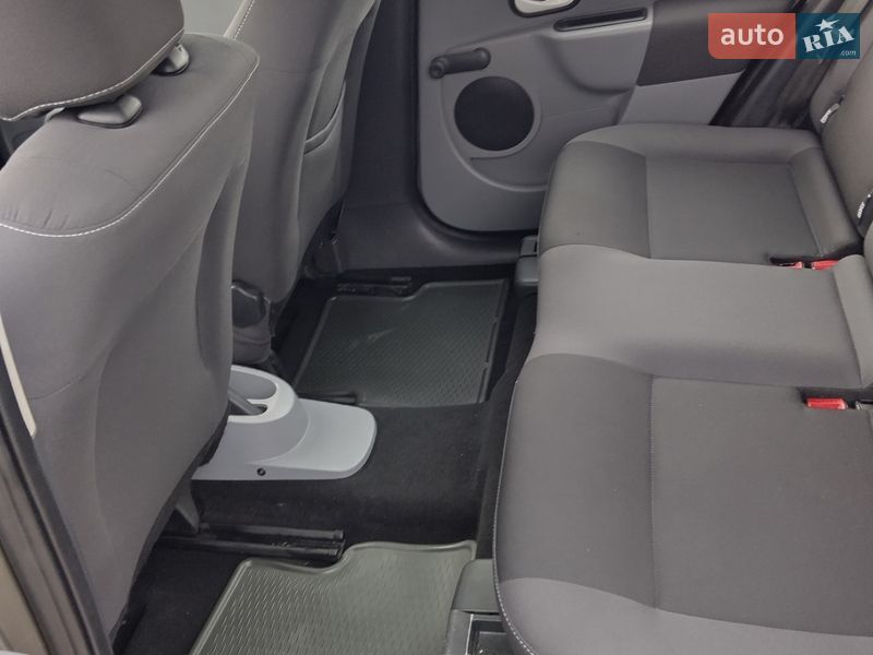 Хетчбек Renault Modus 2012 в Рівному фото 45 Хетчбек Renault Modus 2012 в Рівному