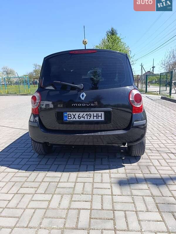 Хетчбек Renault Modus 2007 в Полонному