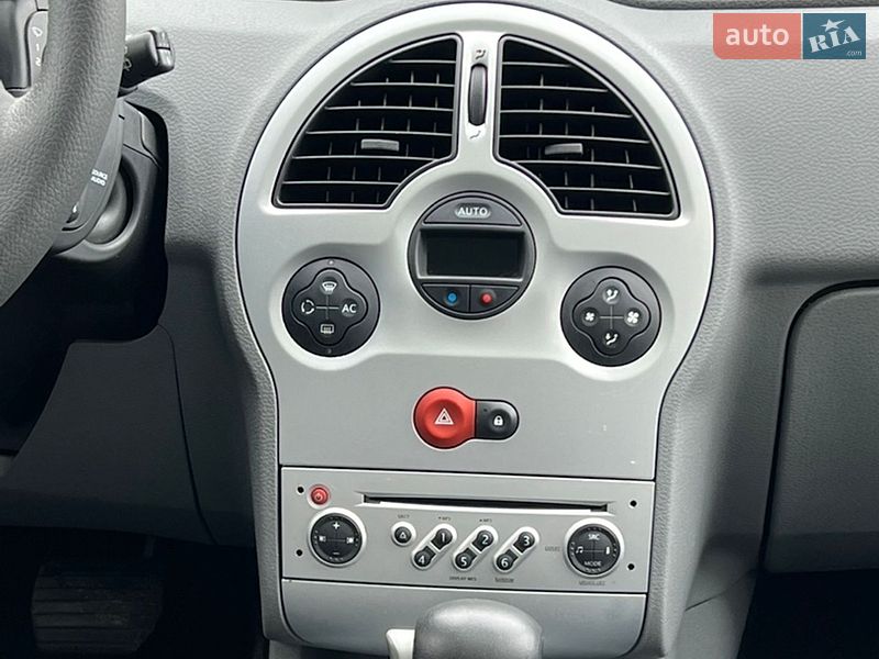 Хэтчбек Renault Modus 2009 в Луцке