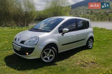 Хэтчбек Renault Modus 2010 в Львове