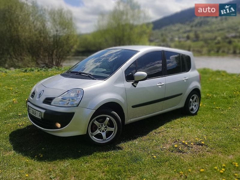 Хэтчбек Renault Modus 2010 в Львове