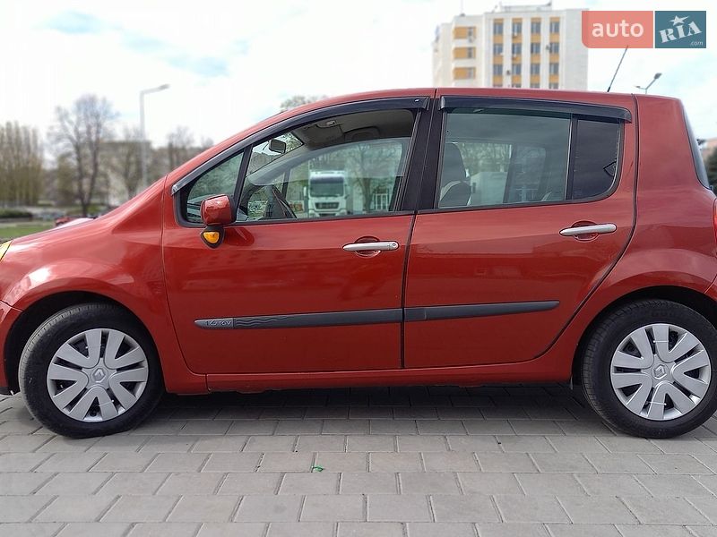 Хэтчбек Renault Modus 2006 в Черкассах