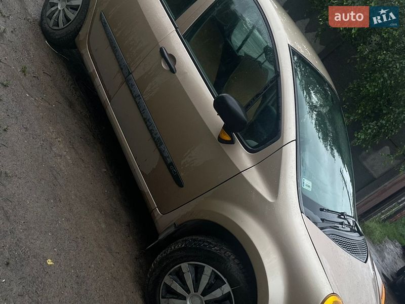 Хетчбек Renault Modus 2004 в Білій Церкві
