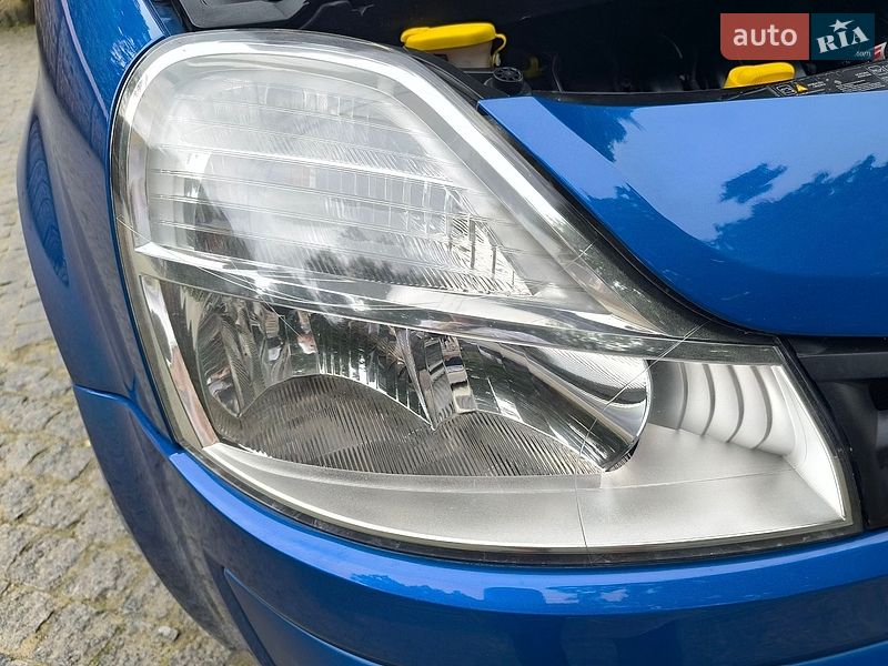 Хэтчбек Renault Modus 2008 в Черновцах