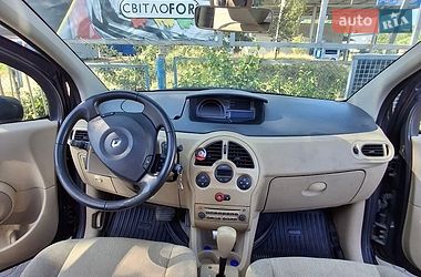 Хетчбек Renault Modus 2005 в Чернівцях