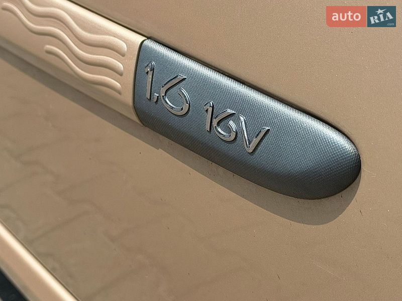 Хетчбек Renault Modus 2006 в Рівному