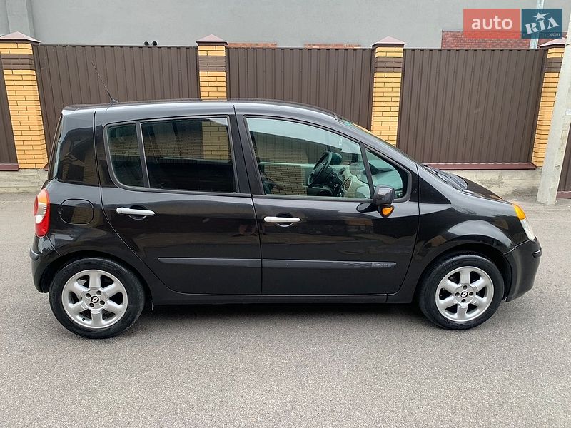 Хэтчбек Renault Modus 2006 в Виннице