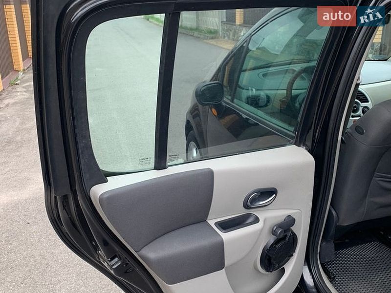 Хэтчбек Renault Modus 2006 в Виннице