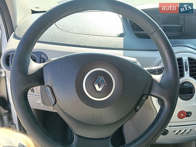 Хэтчбек Renault Modus 2006 в Клевани
