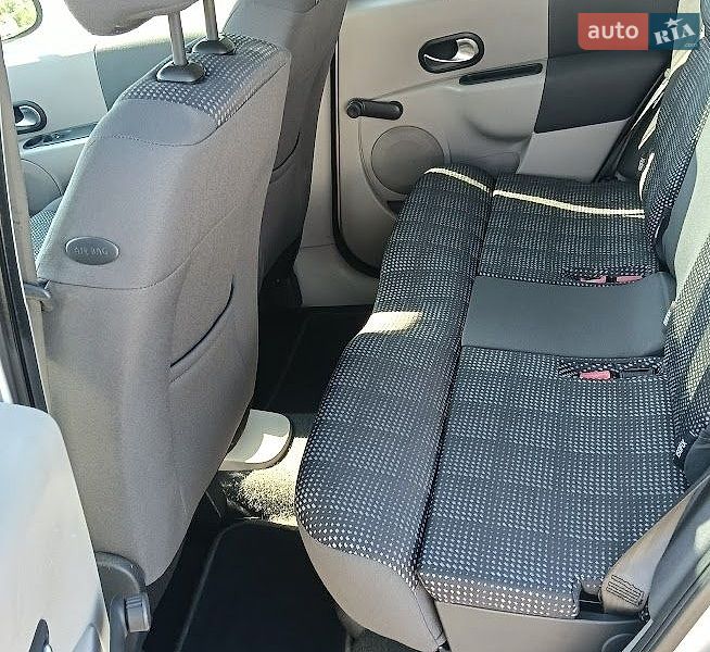 Хэтчбек Renault Modus 2006 в Клевани