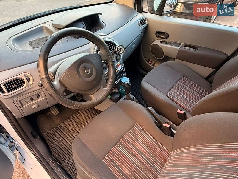 Хэтчбек Renault Modus 2010 в Киеве