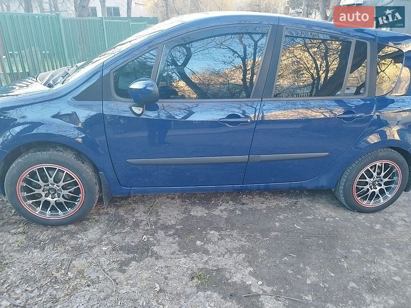 Хетчбек Renault Modus 2009 в Львові фото 5 Хетчбек Renault Modus 2009 в Львові