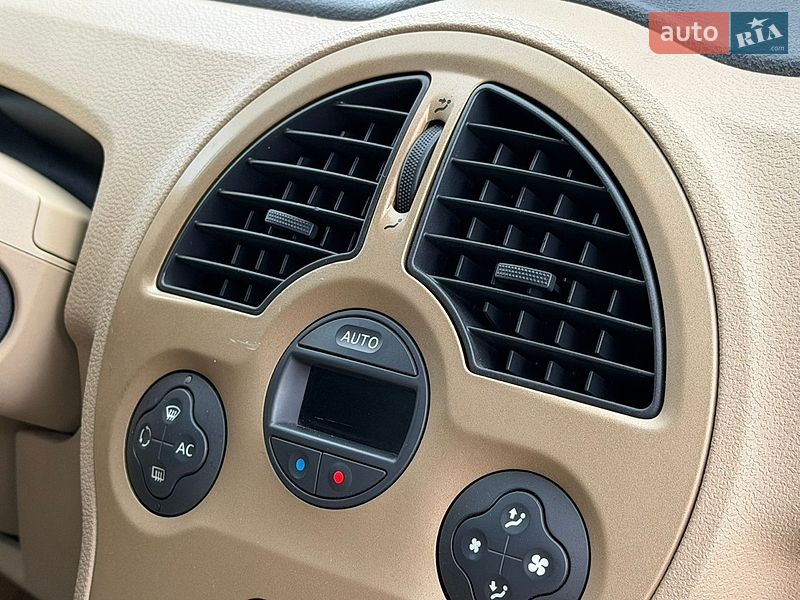 Хетчбек Renault Modus 2006 в Рівному