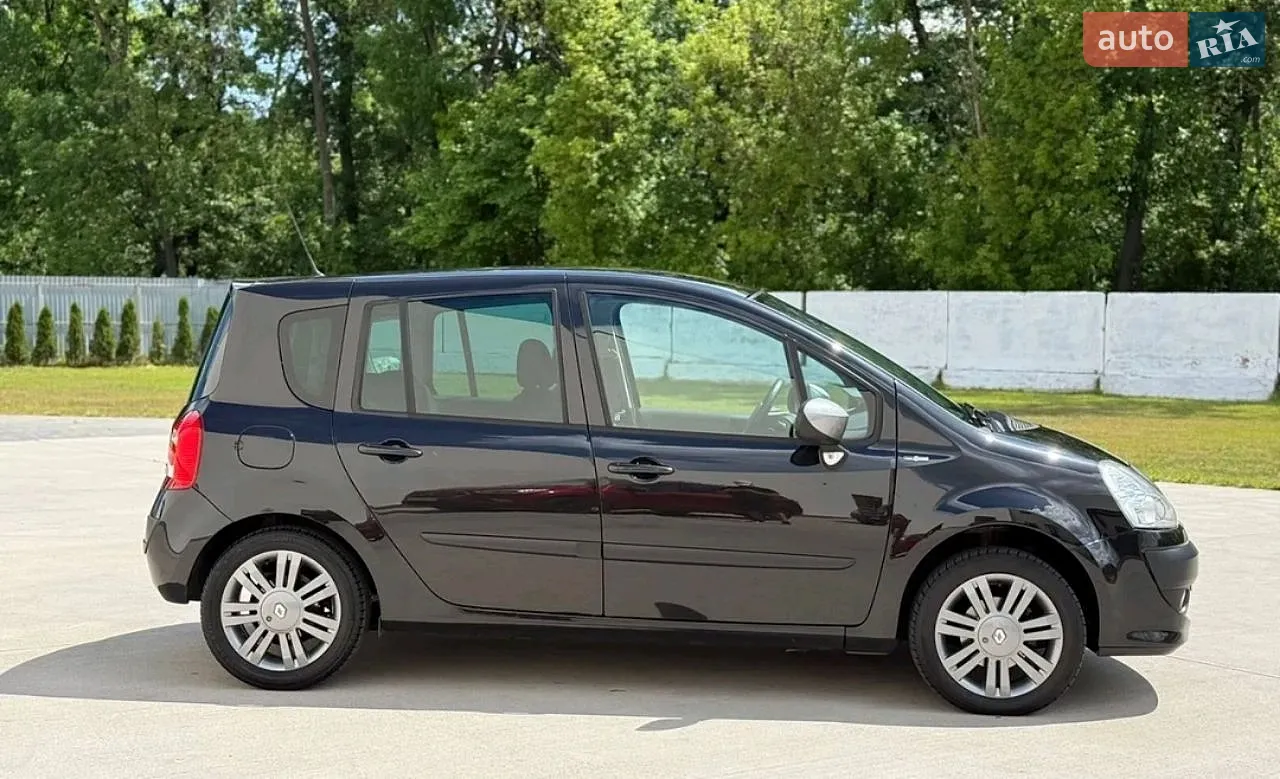 2011 Skoda Fabia - мініатюра 15