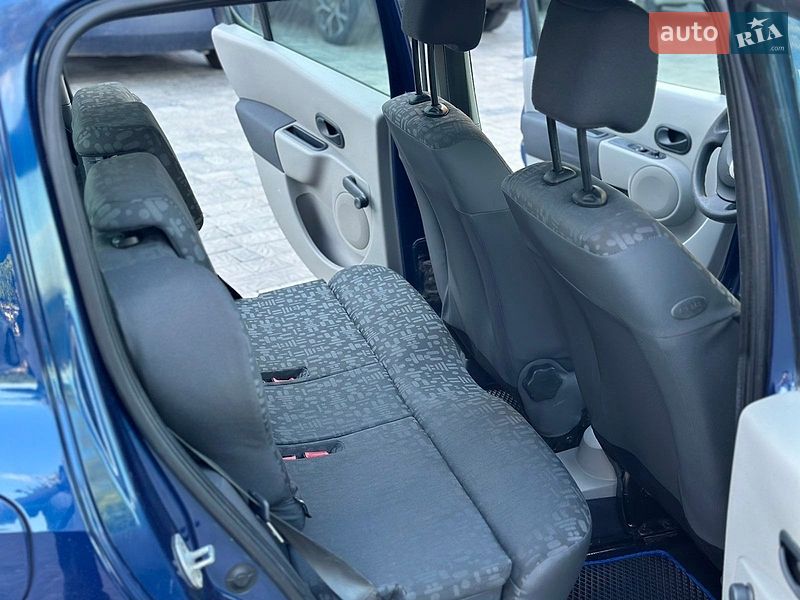 Хэтчбек Renault Modus 2004 в Ровно
