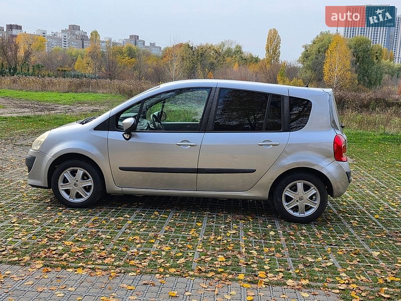 Хэтчбек Renault Modus 2008 в Киеве