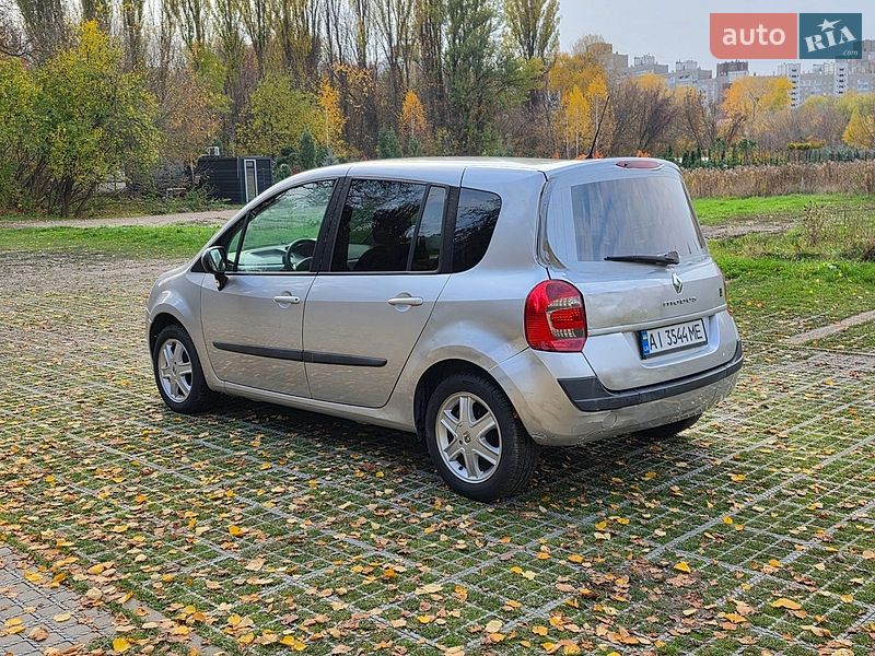Хэтчбек Renault Modus 2008 в Киеве