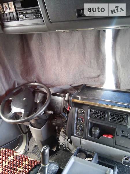 Тягач Renault Premium 2001 в Чернігові
