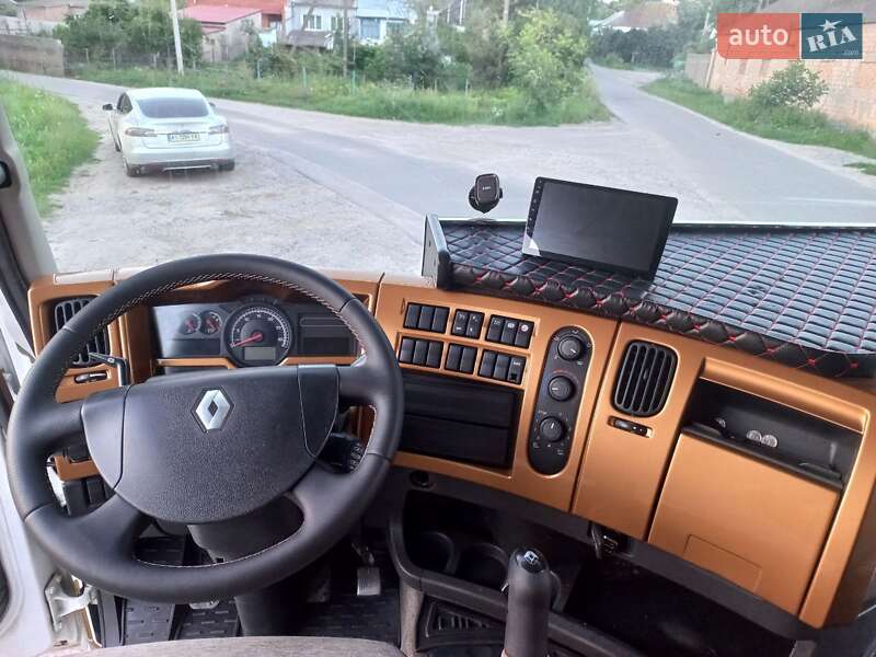 Тягач Renault Premium 2007 в Сквире